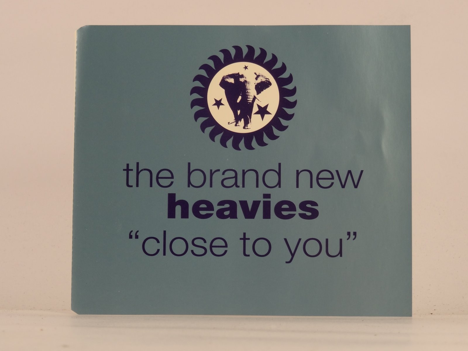 THE BRAND NEW HEAVIES CLOSE TO YOU (F88) 4 Track CD Single plus Picture Sleeve F
