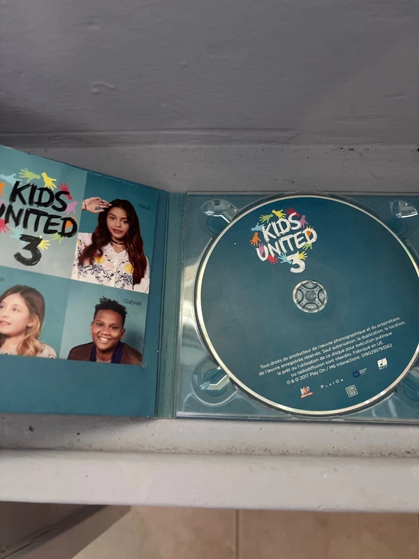 CD kids united 3