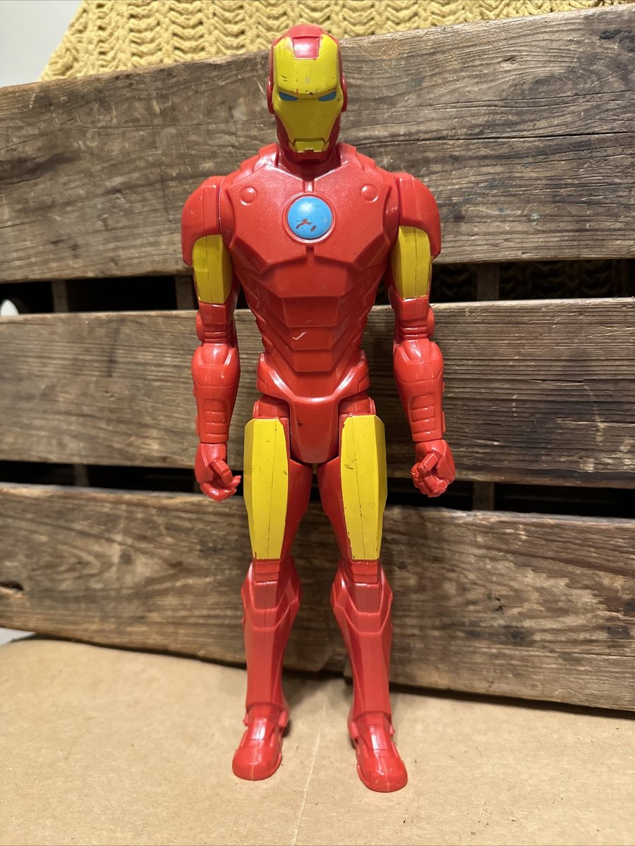 Iron Man Yellow 12 pollici action figure Marvel Avengers Titan Hero serie 2014