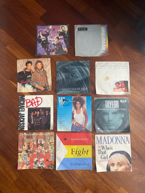 Vinili 45 giri vintage anni ’80 – Michael Jackson, Madonna, Wham, ecc.