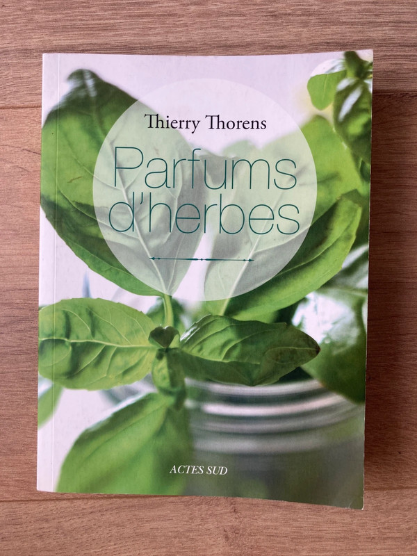 Livre Parfums d’herbes