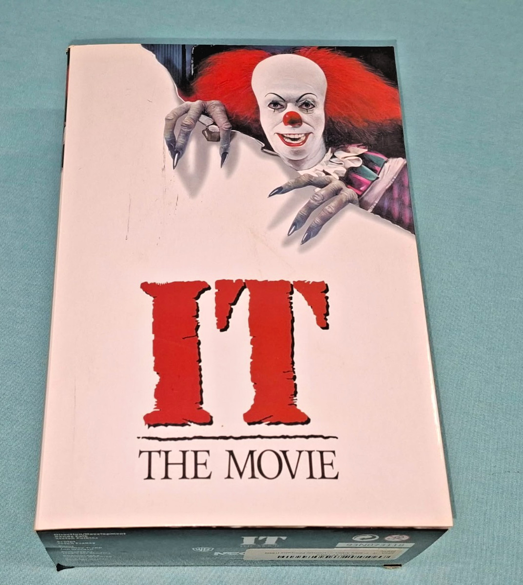 Figurina NECA It Pennywise Tim Curry 1990 7 pollici nuova 