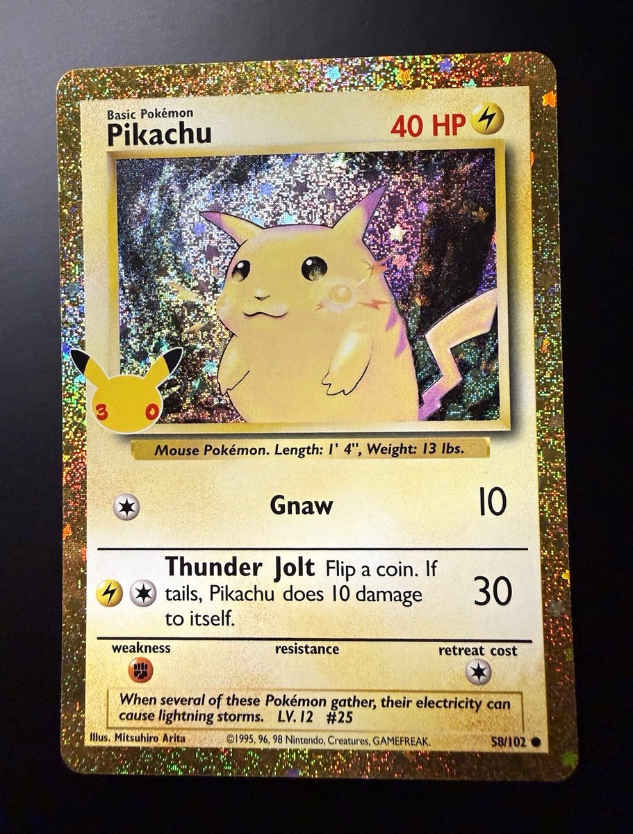Pokemon Pikachu 58/102 30° Collezione Classica Holo Inglese Guance Gialle Card
