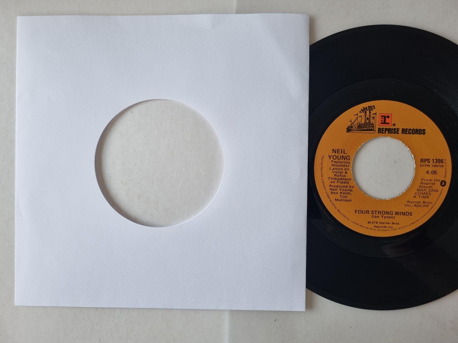 Neil Young - Four Strong Winds 7'' Vinyl US
