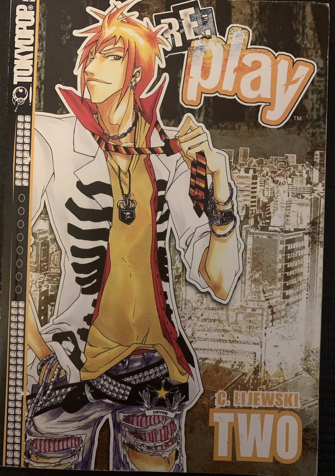 RE: Play di Christy Lijewski (2017, brossura commerciale)