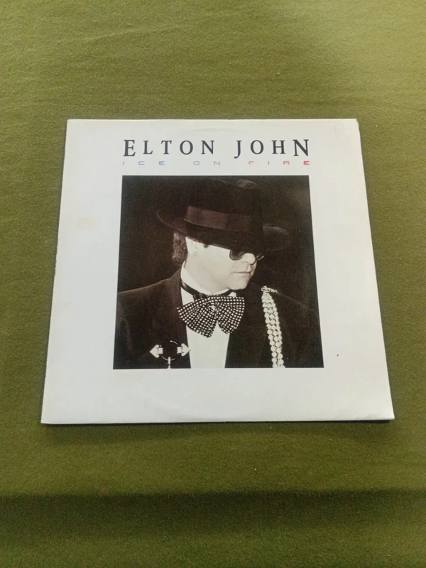 Vinil Elton John