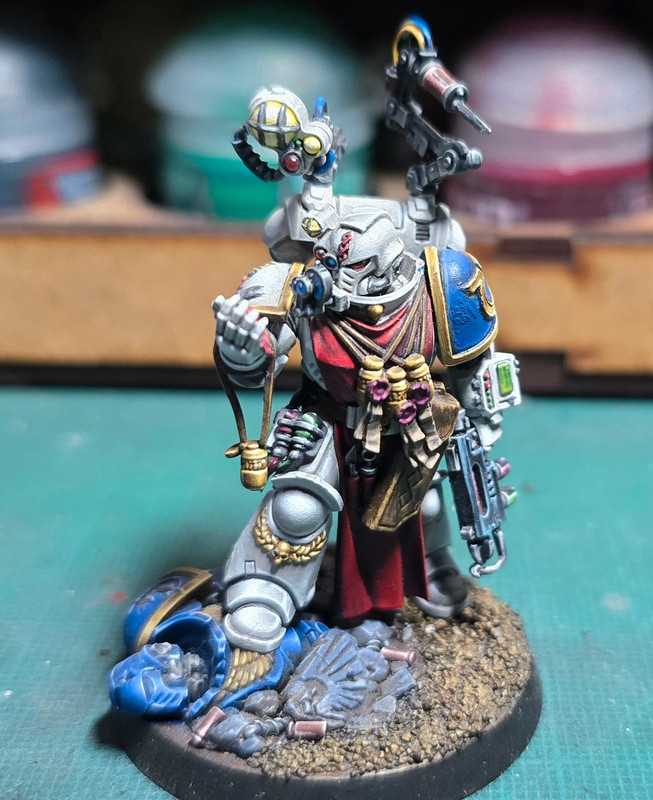 Apothecary Primaris Ultramarines