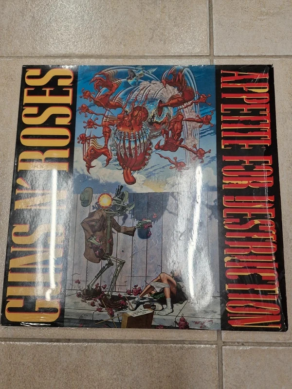Vinyle Appetite For Destruction de Guns N' Roses édition avec une première couverture censurée