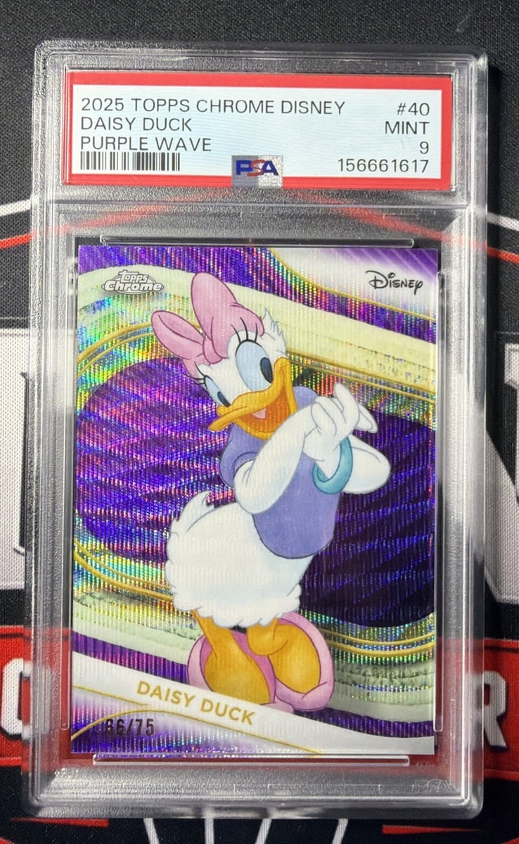 2025 Topps Chrome Disney #40 Daisy Duck Purple Wave /75