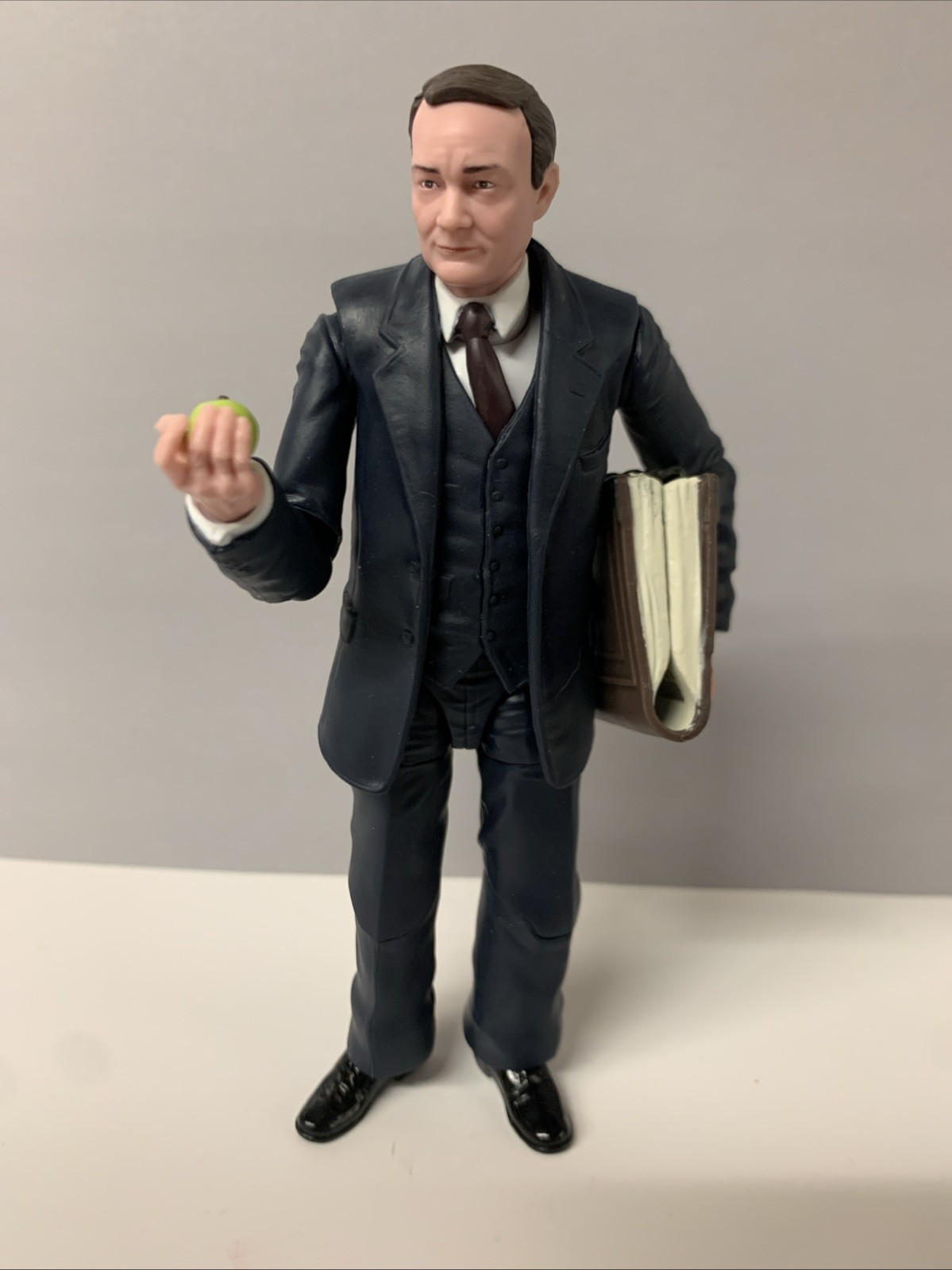 Modellino Indiana Jones Adventure Series MARCUS BRODY 6" Hasbro completo