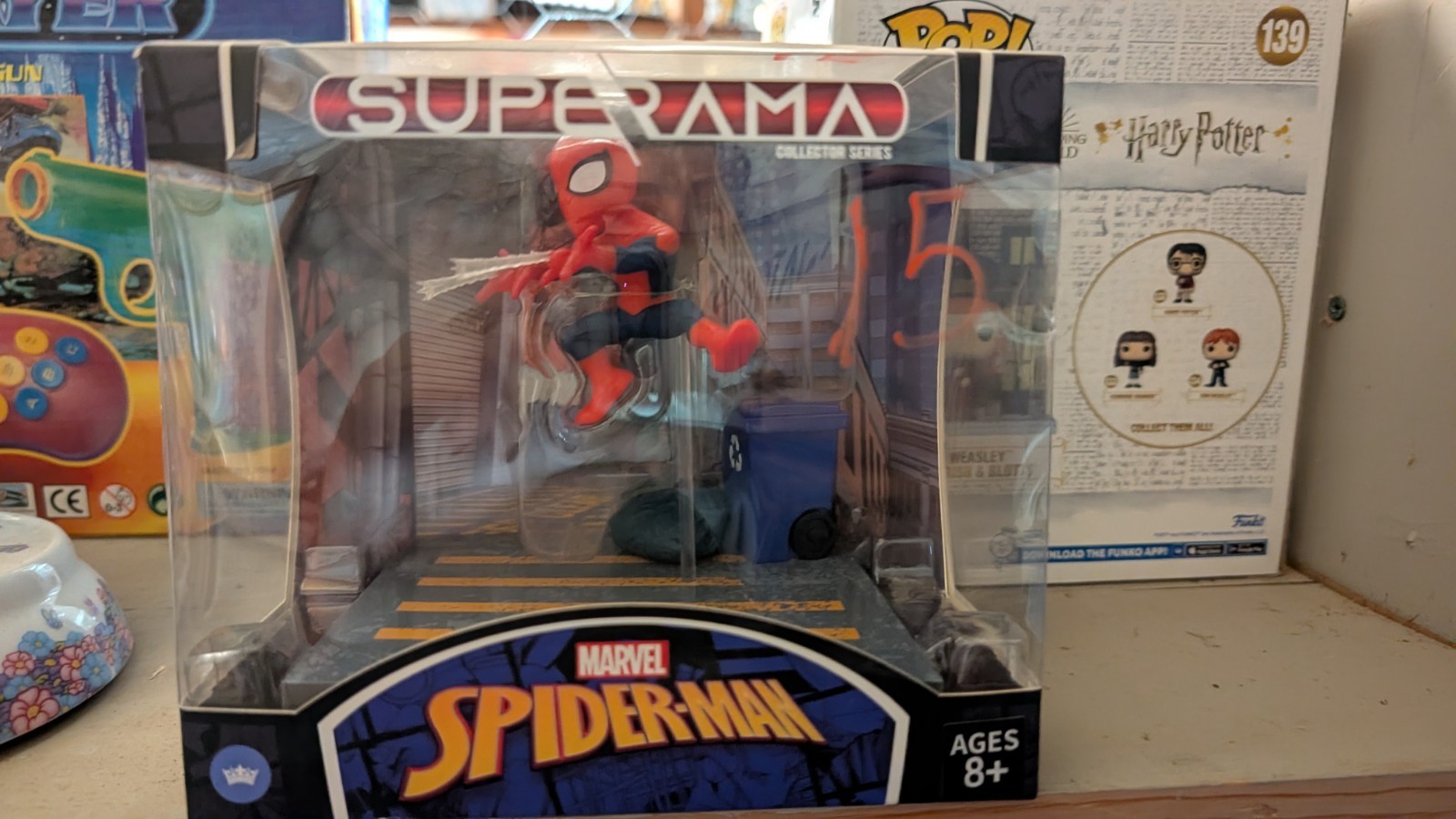 NUOVO Marvel The Loyal Subjects Modellino Spider-Man Superama Serie da Collezione