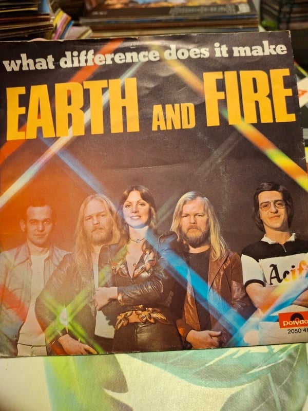 Single Earth and fire