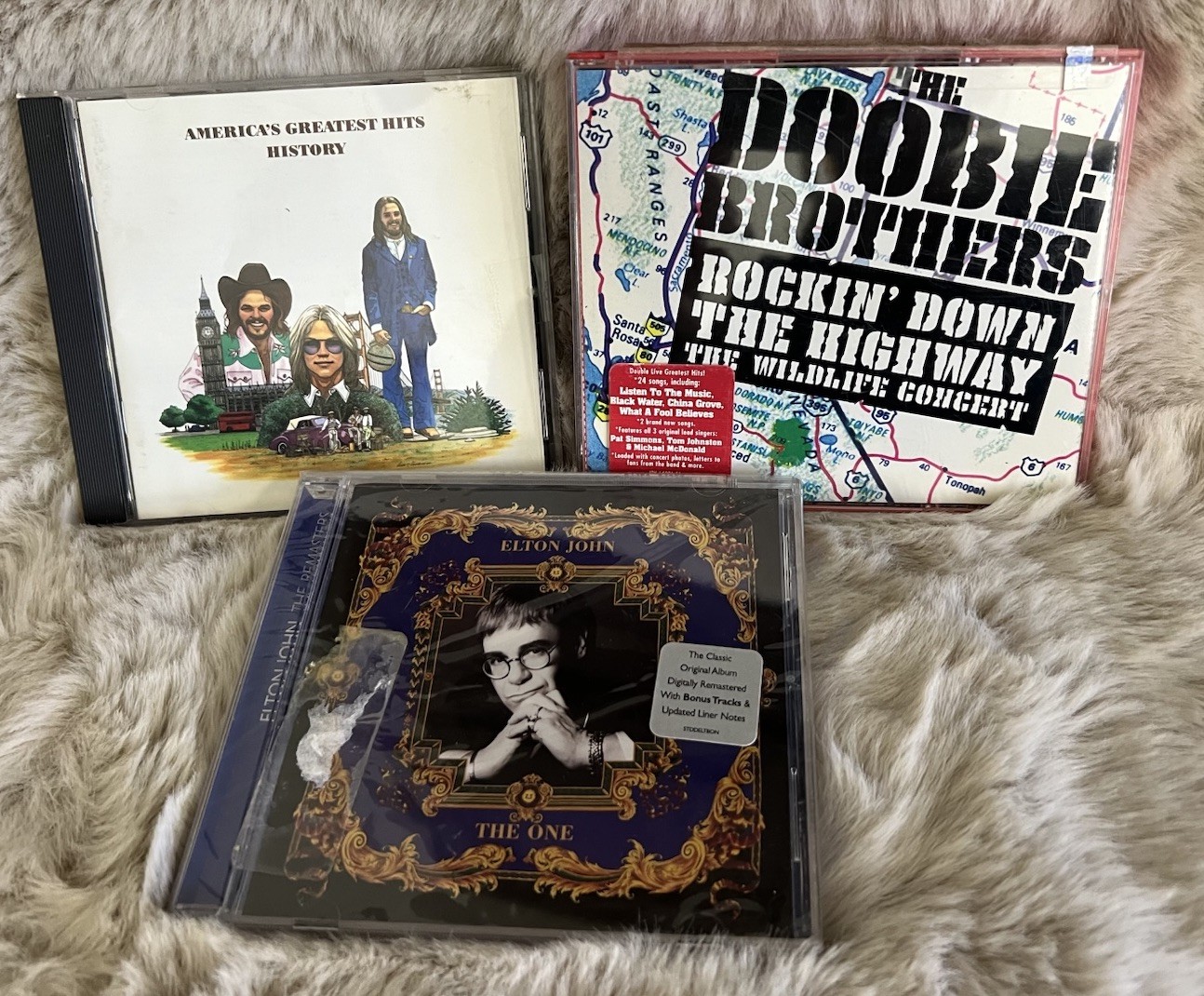 Lot Of 3 Classic Rock Cds! America Hits Elton John Doobie Brothers Rockin Down