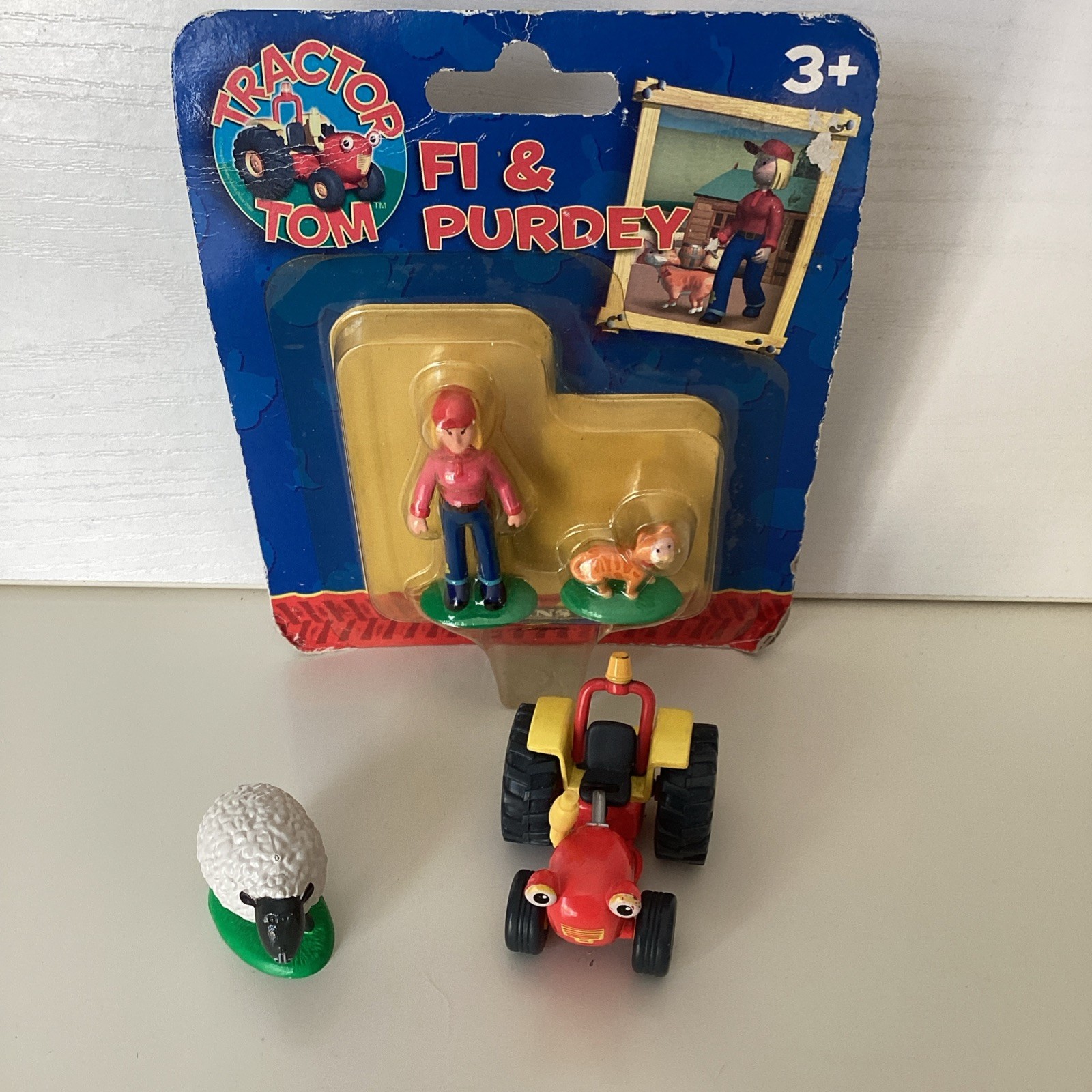 Tractor Tom Britains Metal Vehicle Tractor with metal Fi and small sheep and cat