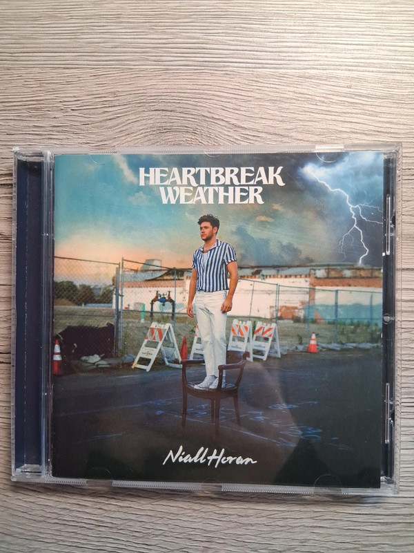Niall Horan Heartbreak Weather CD