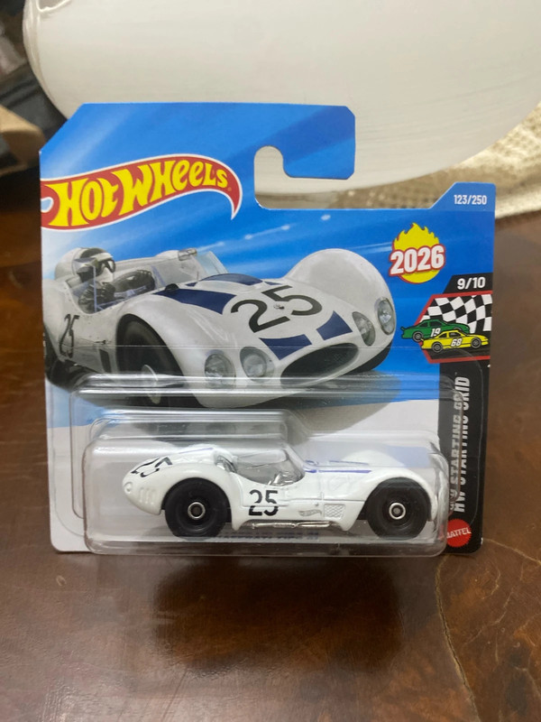 Hot Wheels Maserati Tipo 61 - 123/250