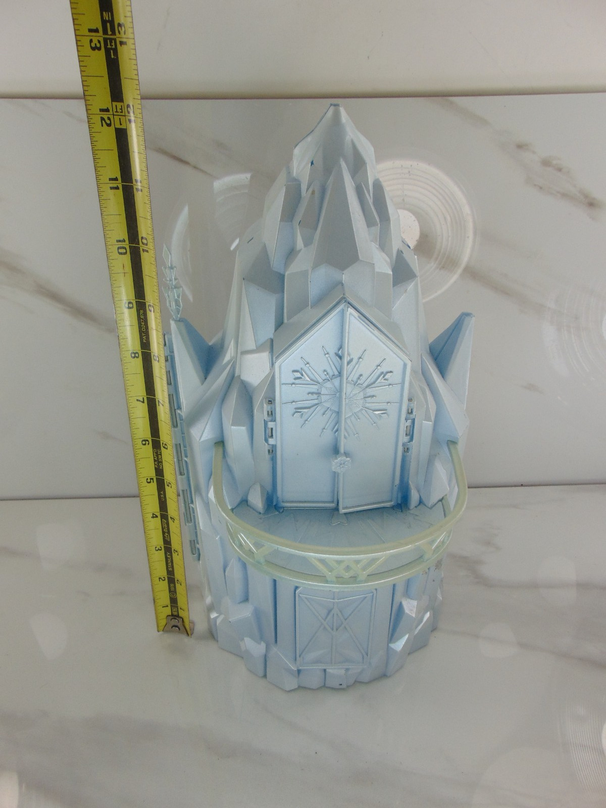 Disney Frozen Ice Castle Palace Doll House Playset Mattel takes 3 AAA Batteries