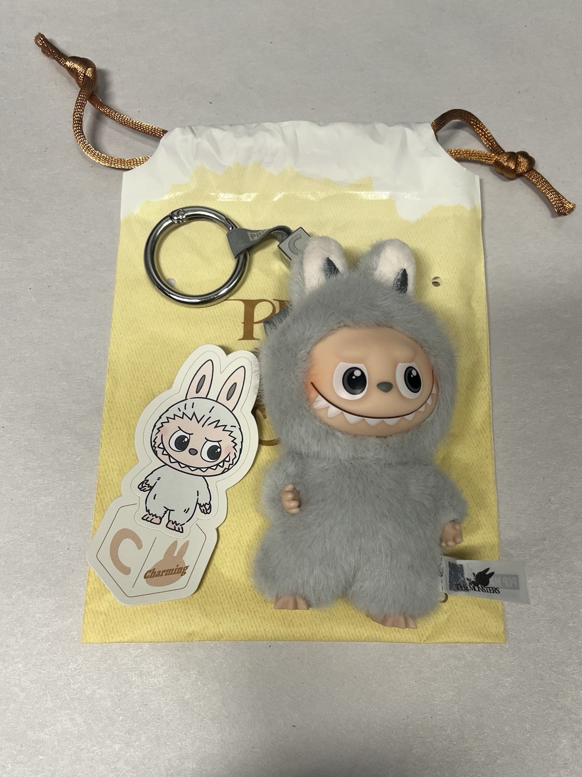 POP MART Labubu I Mostri Spilla Per Amore Charming Peluche Ciondolo Portachiavi - C