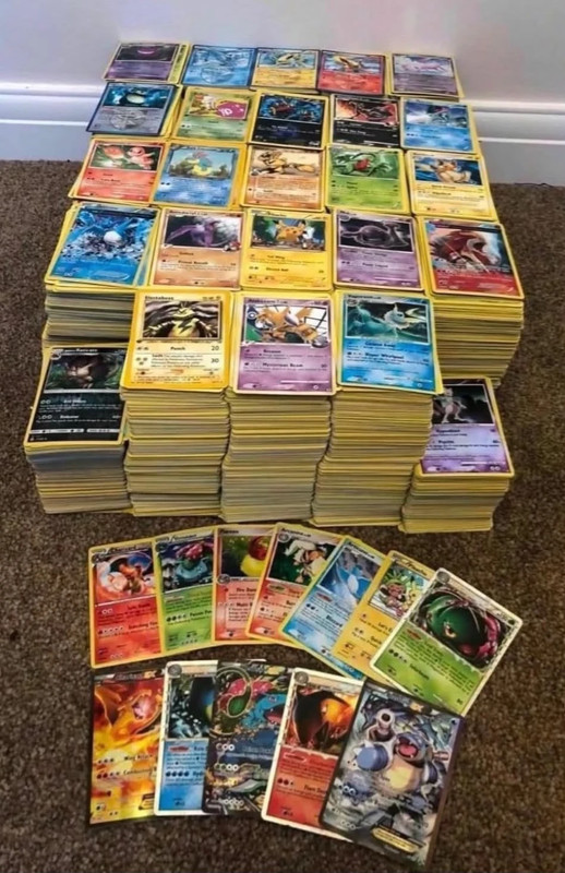Lotto 1500 carte pokemon.