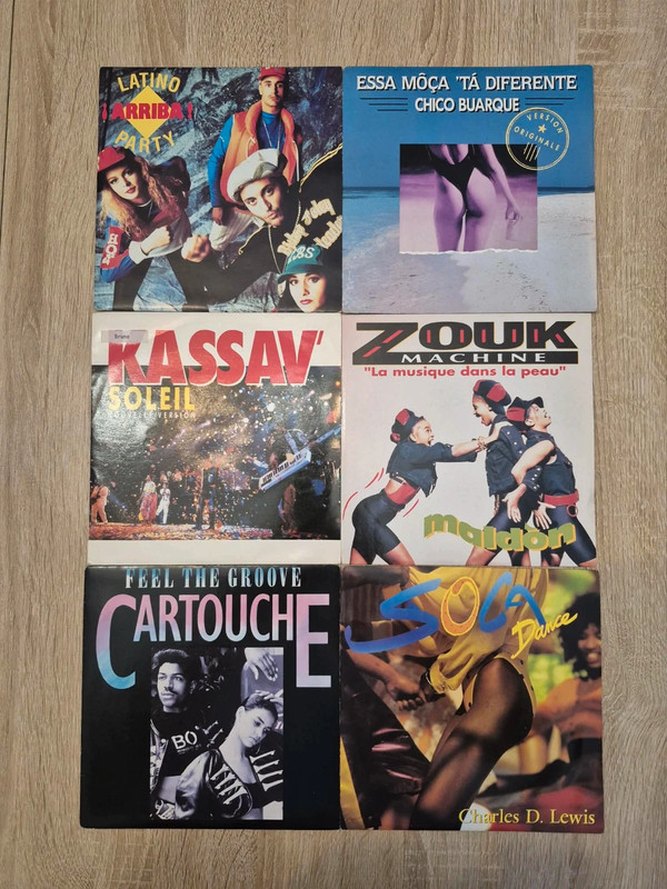 Lot de 14 vinyles 45T | 6 en bon état + 8 offerts