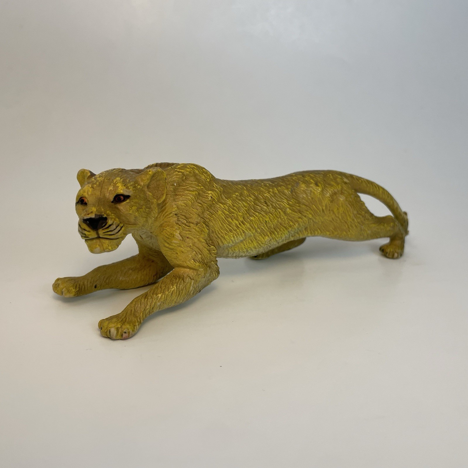 Giocattolo vintage AAA Stalking Lioness gomma dura resistente anni 80
