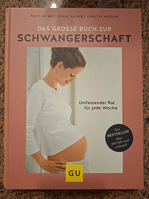 Zwei Schwangerschaftsbücher