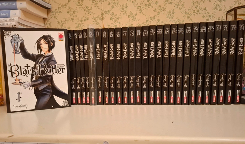 Black Butler 33 volumi ( usciti fin ora)