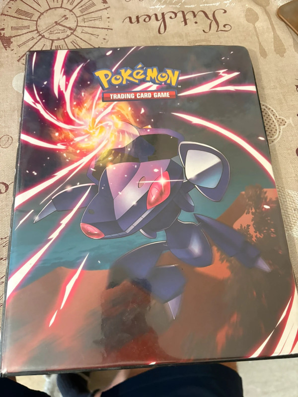 Cartes Pokémon ( Vente à l’unité , lot ou même l’album entier)