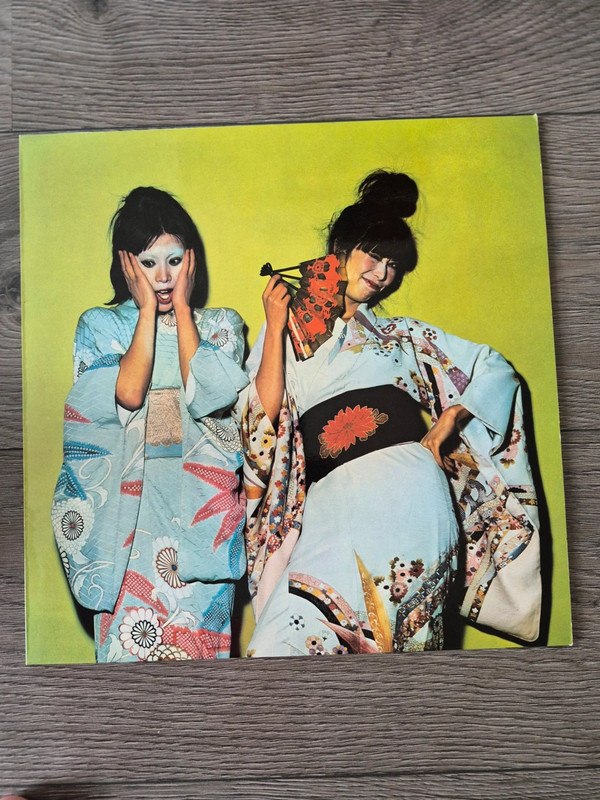 LP 'Kimono My House' van Sparks.