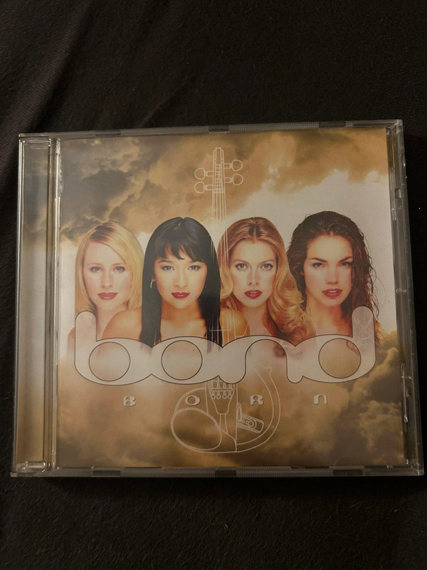 CD Bond Born