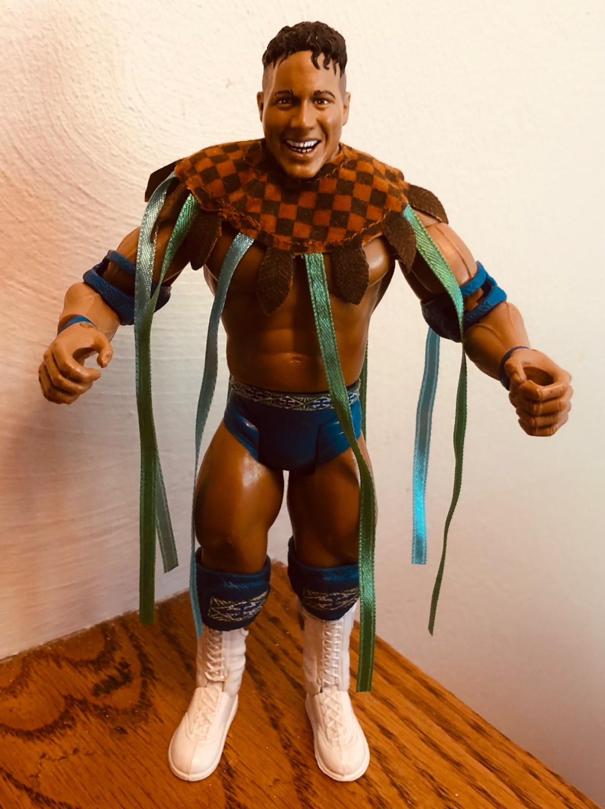 ROCKY MAIVIA ( aka The Rock ) WWE wrestling CLASSIC SUPERSTARS FIGURE by JAKKS