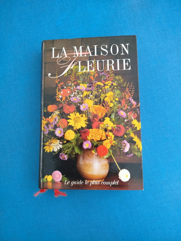 Livre La maison fleurie
