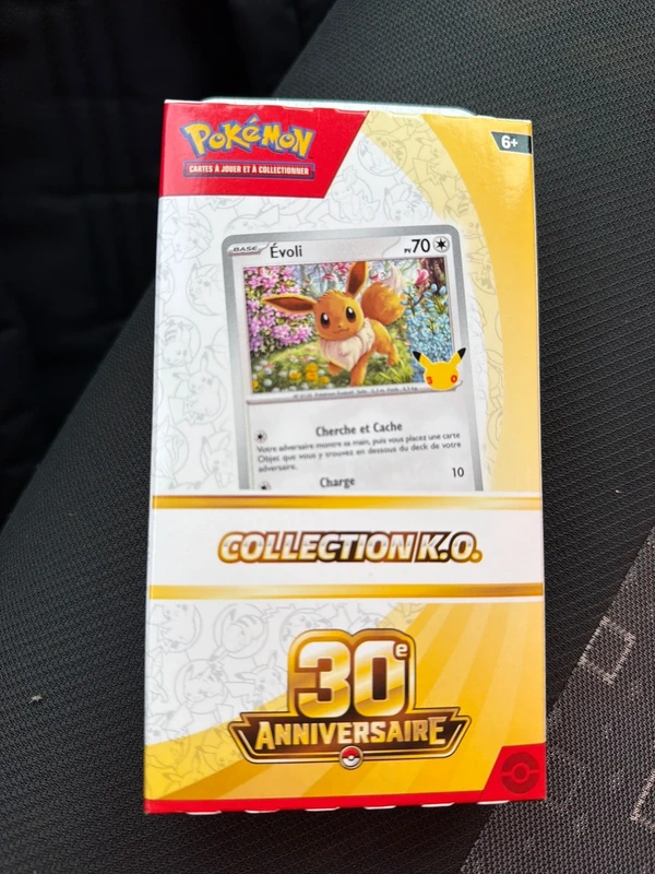 Booster Pokémon collection k.o. 30e anniversaire