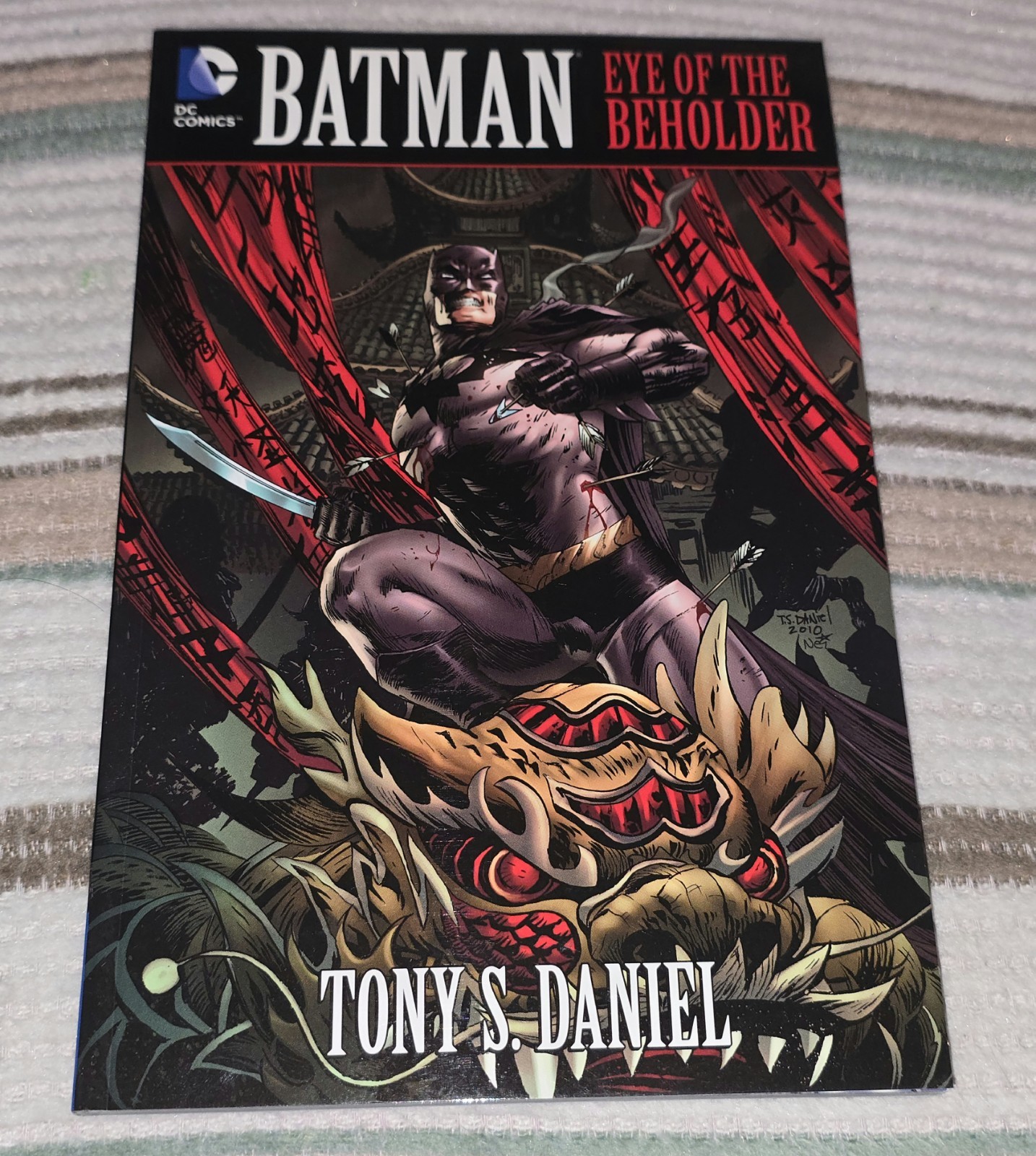 Batman Eye Of The Beholder 1st Print TPB Graphic Novel Tony S Daniel DC Comics 