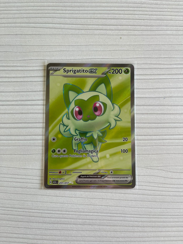 Carta Pokemon sprigatito full art ASC 251/217 italiana