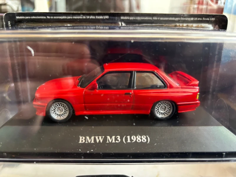 BMW M3 E30 Escala 1:43