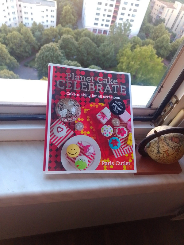 Planet Cake Celebrate