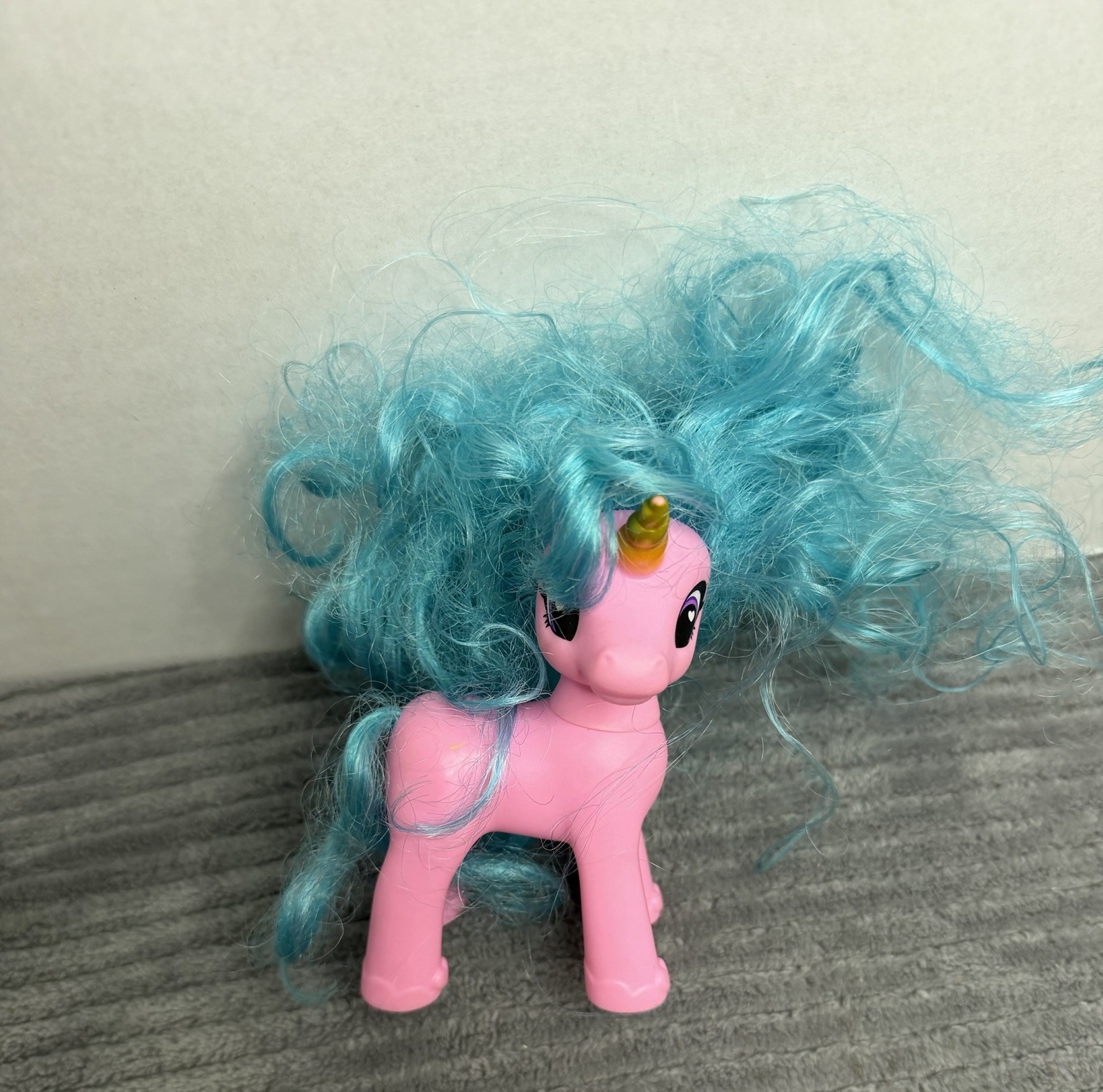 Zuru Sparkle Girlz viola con criniera acquatica e coda unicorno 4" cavallo pony