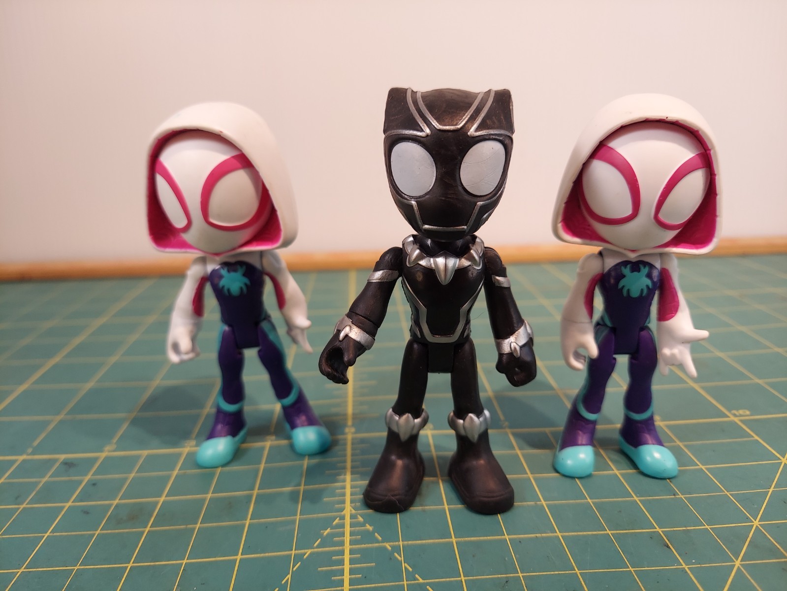 Lotto 3 action figure Marvel 4"