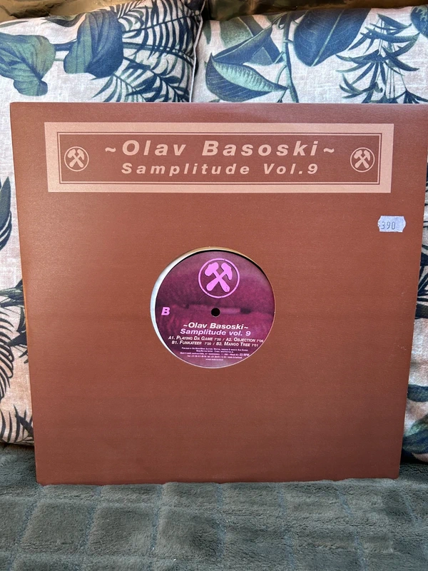 Olav Basoski – Samplitude Vol. 9