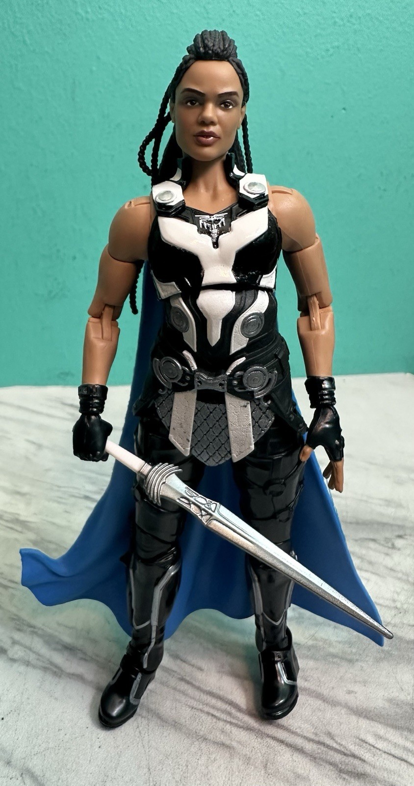 Marvel Legends Valkyrie Thor Love and Thunder personaggio completo KORG BAF WAVE 6"