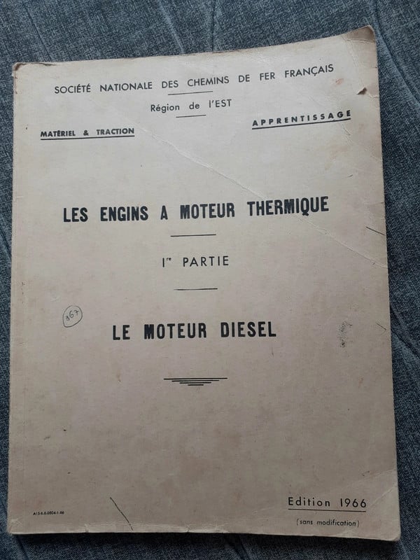 SNCF " Les engins à moteur thermique" 1966