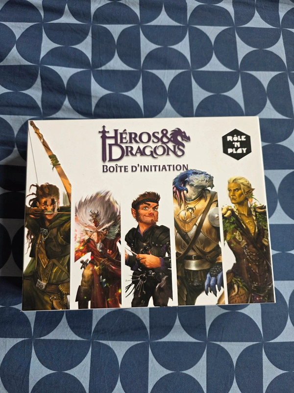 Boite Initiation Héros et Dragons