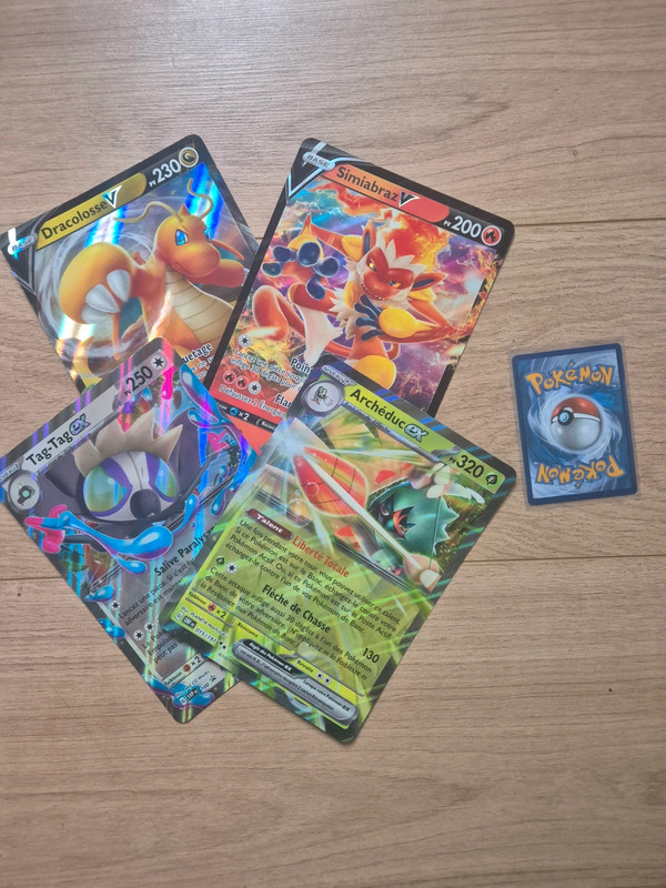Lot de géante carte pokemon
