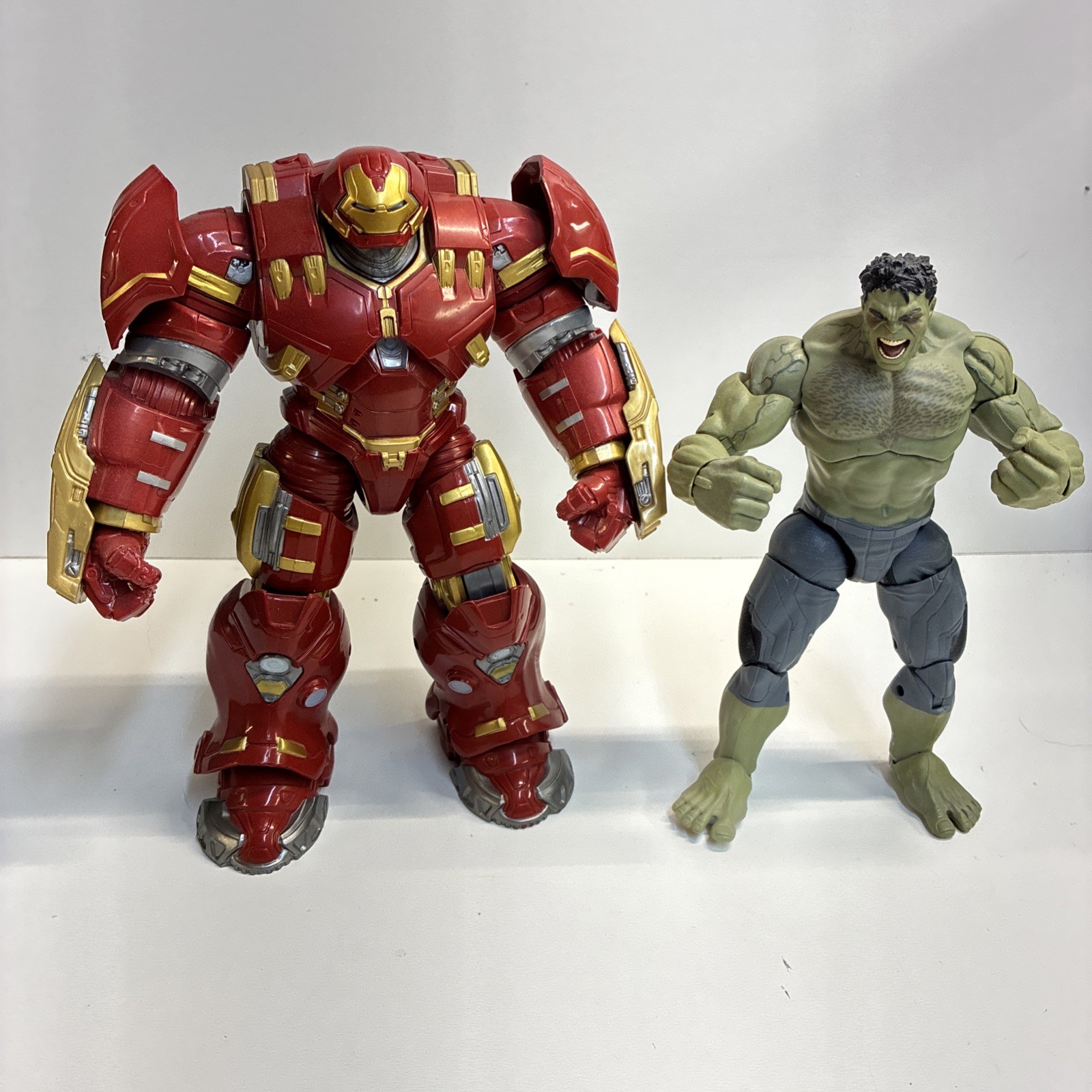 Hasbro Marvel Legends Hulk e Hulkbuster confezione da 2 MCU primi 10 anni set