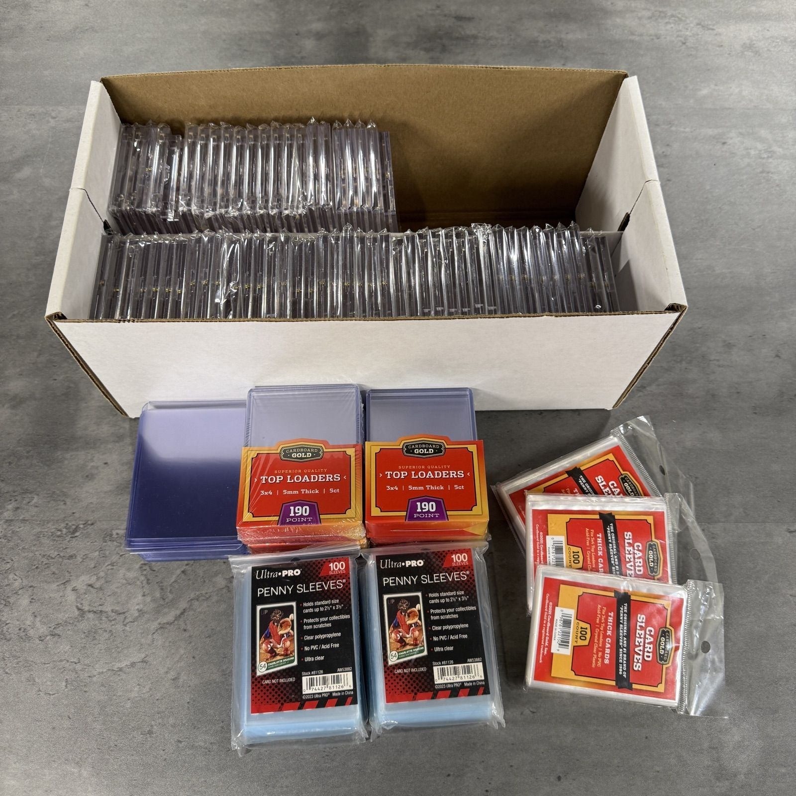 Lotto forniture per schede Cartone Oro Ultra Pro Top Loader Sleeve Box One Touch 130pt