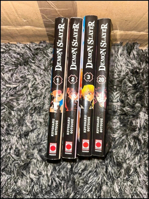 Lot de 4 tomes démon slayer