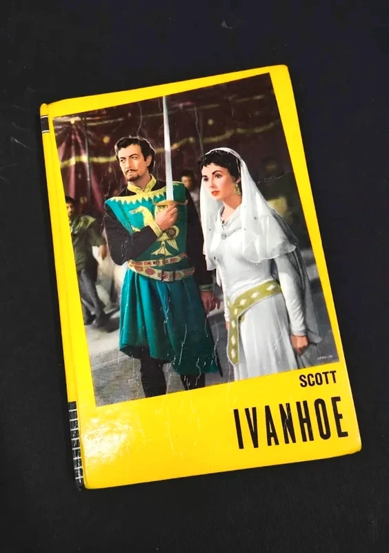 Libro Ivanhoe Walter Scott Vintage illustrato Copertina Rigida romanzo Storico