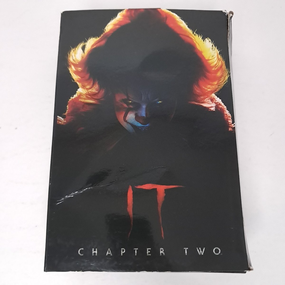 Pennywise IT Capitolo Due 2 Action Figure NECA Nuovo In Scatola Danneggiata