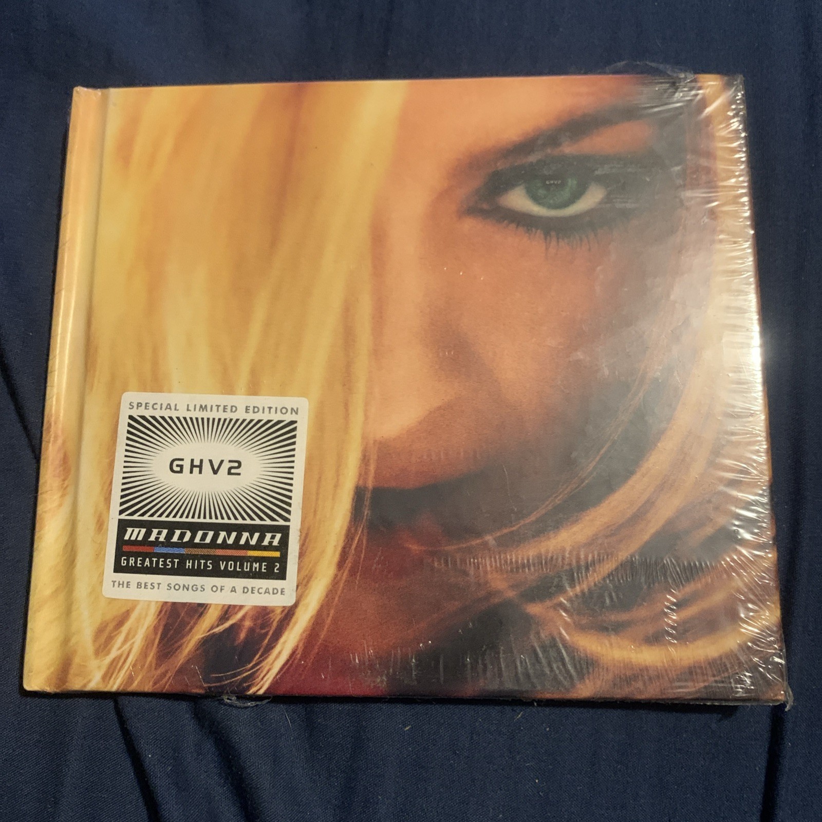 CD -Madonna GHV2 Greatest Hits Volume 2 Limited Ed .  Book Edition. Please Read